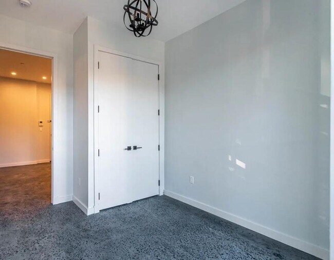Foto del edificio - 1 bedroom in BROOKLYN NY 11225