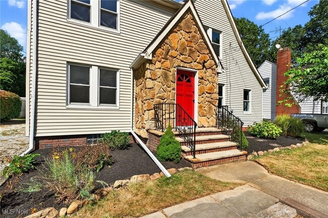 Building Photo - 3221 Killian Rd