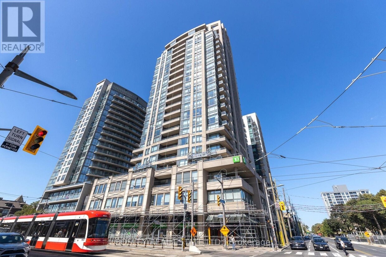 Photo principale - 500-500 St Clair Ave W