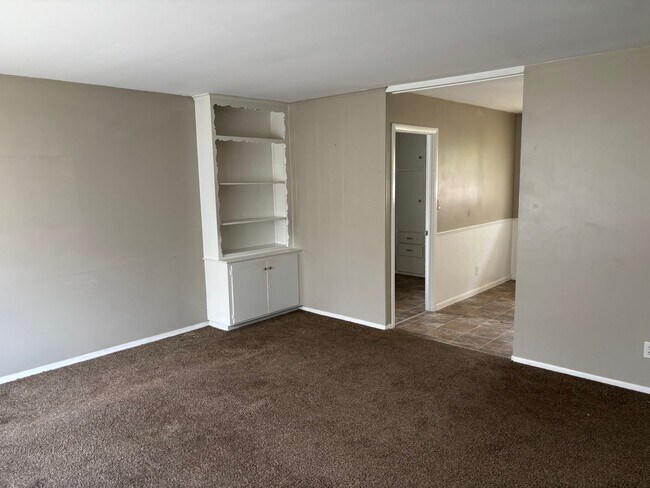 Foto del edificio - 3 Bedroom, 1 Bathroom Rolling Acres Home F...
