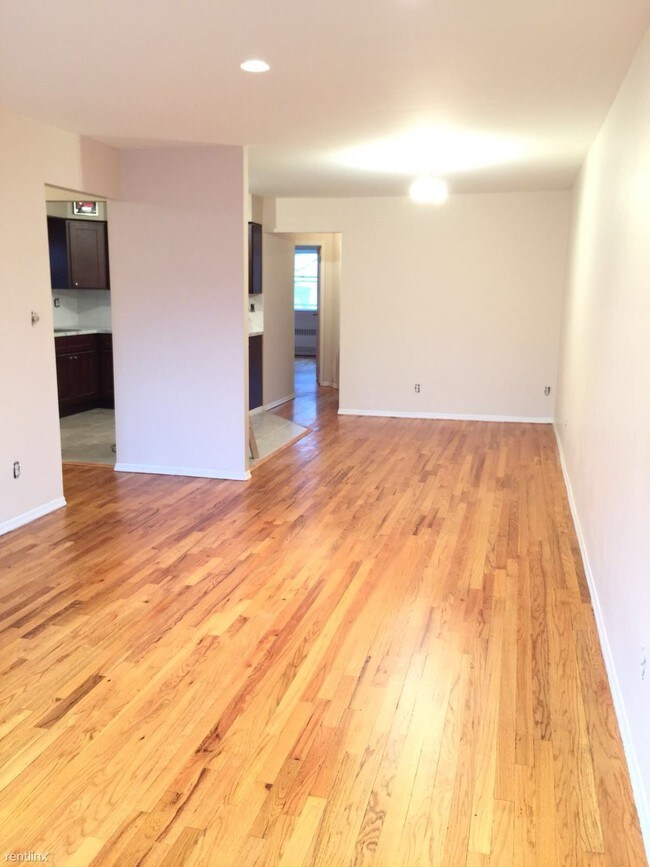 Foto del edificio - 250 74th St