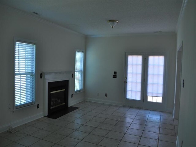 Building Photo - 1715 Spencer Drive