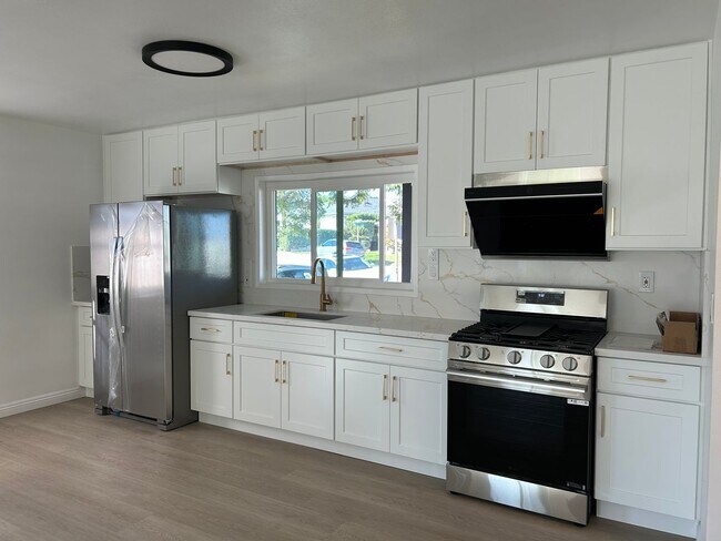 Foto del edificio - Beautiful 3 bed 2 bath home