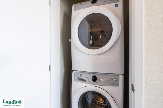 Foto del edificio - 1291 S Ulster St