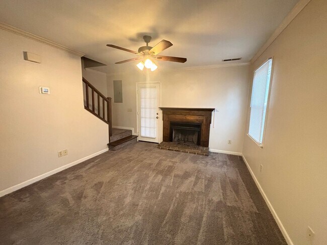 Foto del edificio - 118/120 Elizabeth Darby Lane