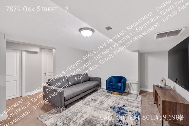 Foto del edificio - 7879 Oak St