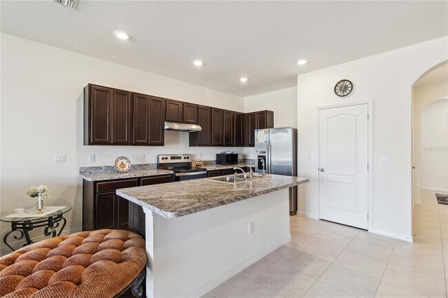 Foto del edificio - 1121 Blue Jay Dr