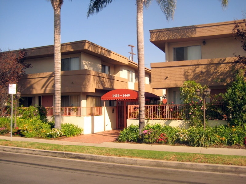 Primary Photo - 1436 Armacost Ave