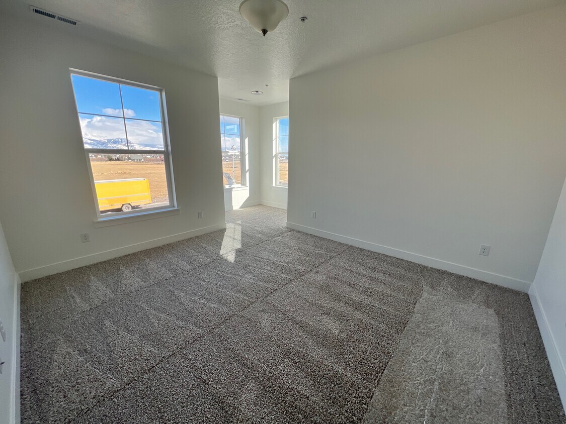 1886 N 3330 W Unit F201, Eagle Mountain, UT 84043 Condo for Rent in