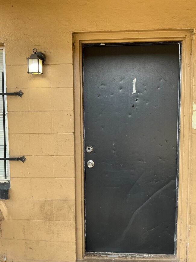 Foto del edificio - 621 W South St