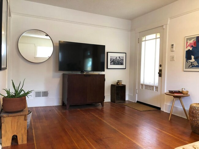 Foto del edificio - 9724 SE Ellis St