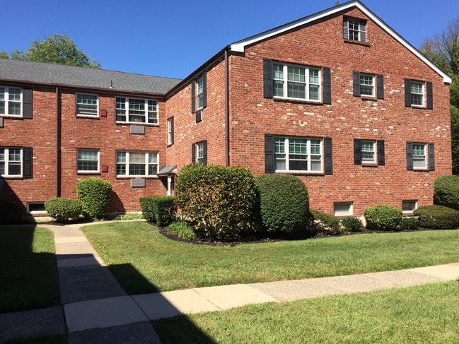 Building Photo - Brynfield Apartments