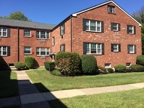 Building Photo - Brynfield Apartments