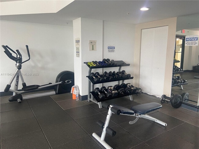 Foto del edificio - 4242 NW 2nd St