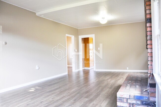 Building Photo - 31082 Vallejo St