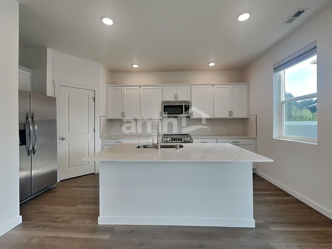 Foto del edificio - 5342 Turnstone St SE