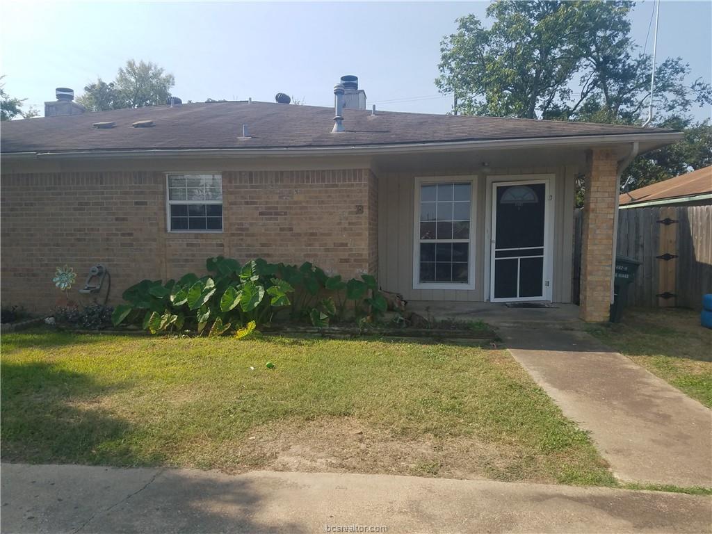 Primary Photo - 2402 Pecan Ridge Dr