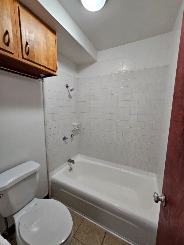 Building Photo - 2458 Wilder Ave