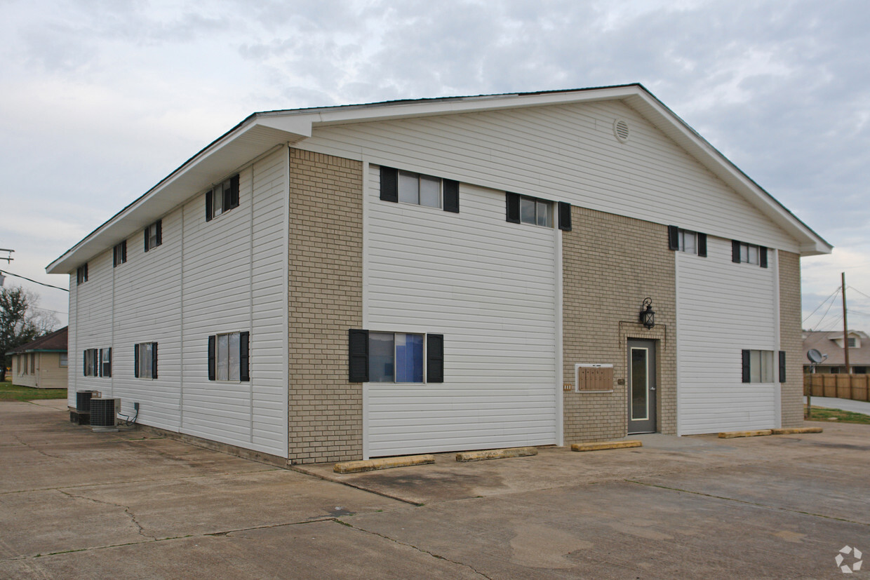 Primary Photo - 1250 W Cardinal Dr