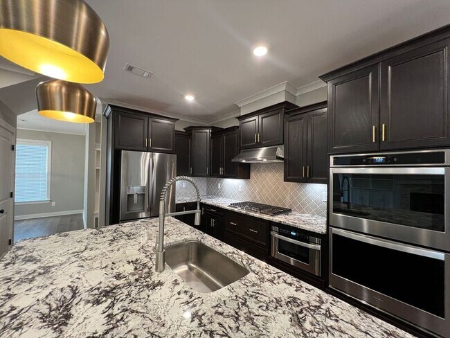 Foto del edificio - 4376 John Wood Ln