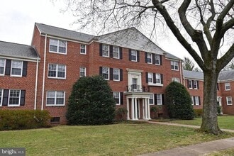 Building Photo - 6617 E Wakefield Dr