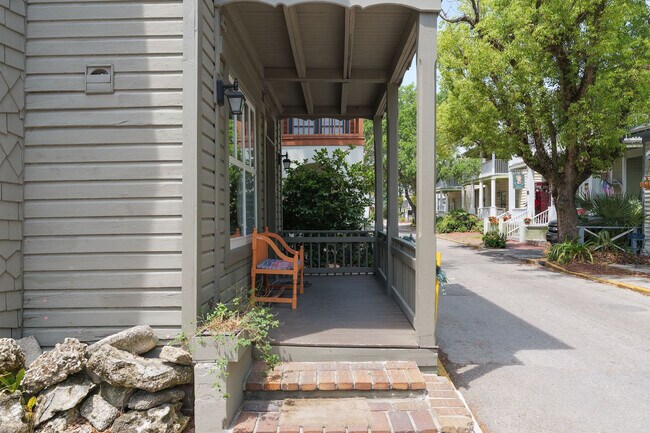 Building Photo - 59 Cuna St