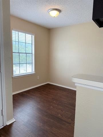 Building Photo - 604 Kings Way Dr