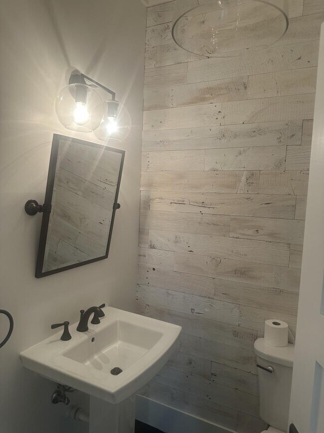 Foto del edificio - 68 Walnut Ave