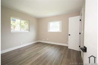 Building Photo - 4409 Palm Ave