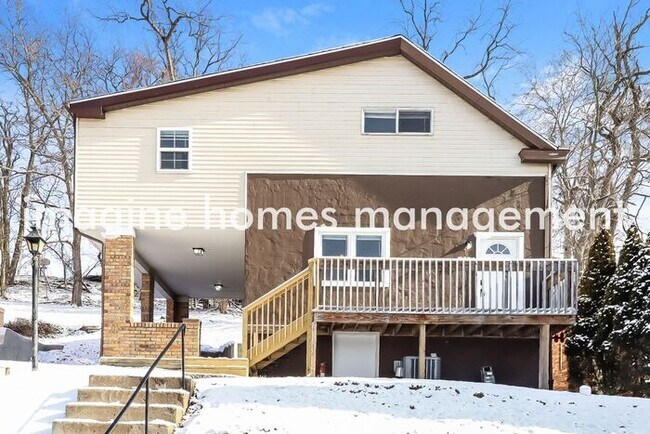 Foto del edificio - Modern 3 Bed, 1 Bath Brentwood Home