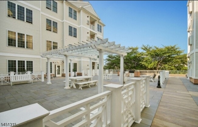 Foto del edificio - 6413 Brookhaven Court