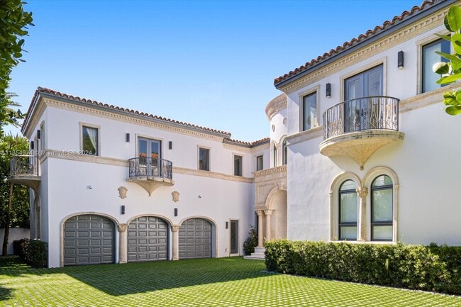 Foto del edificio - 4340 N Bay Rd