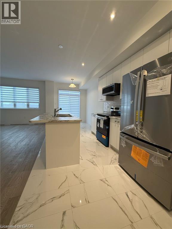 Building Photo - 100 masters street