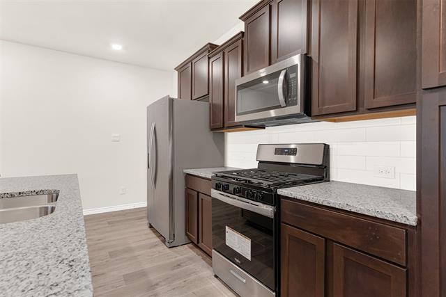 Foto del edificio - 1943 Hellams Ln