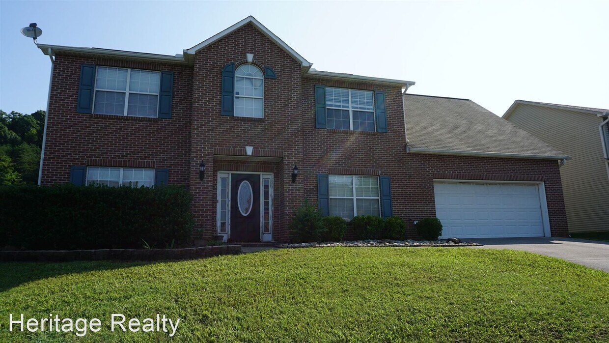 Foto principal - 3 br, 2.5 bath House - 742 Fox Landing Ln