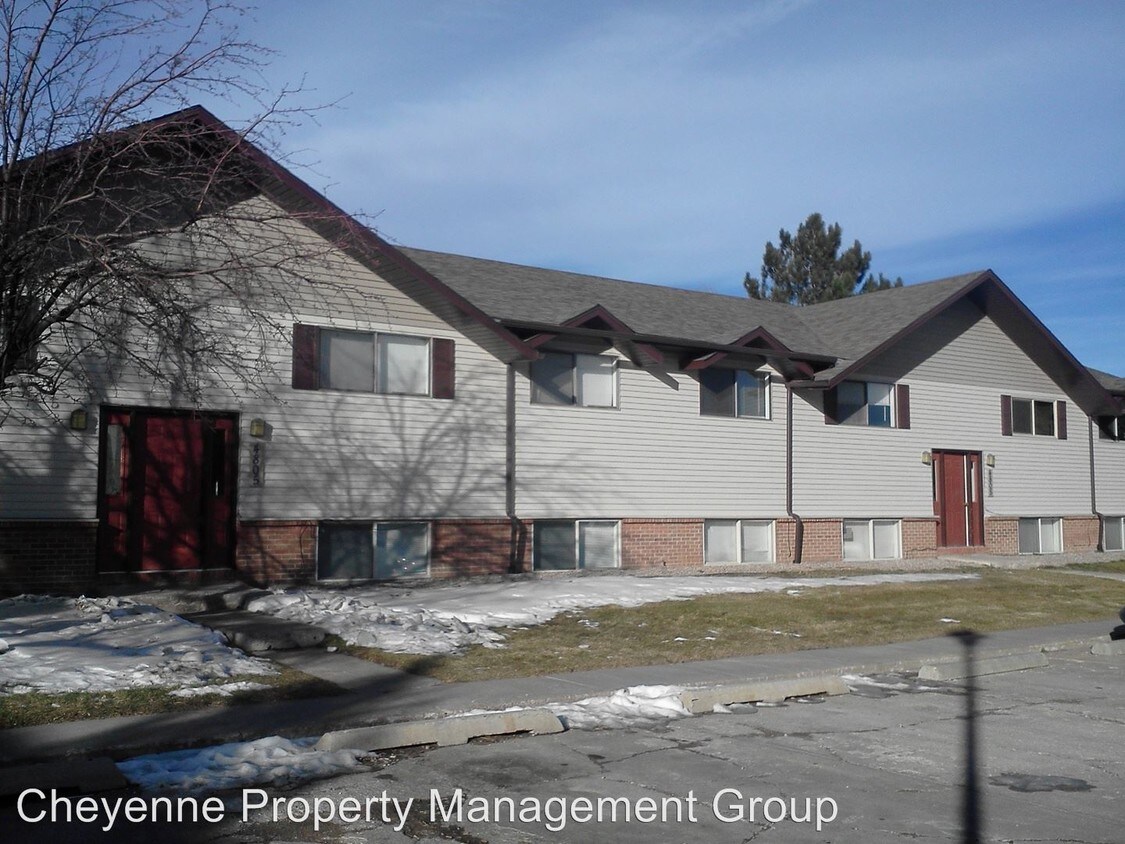 Primary Photo - 4805 E 13th St