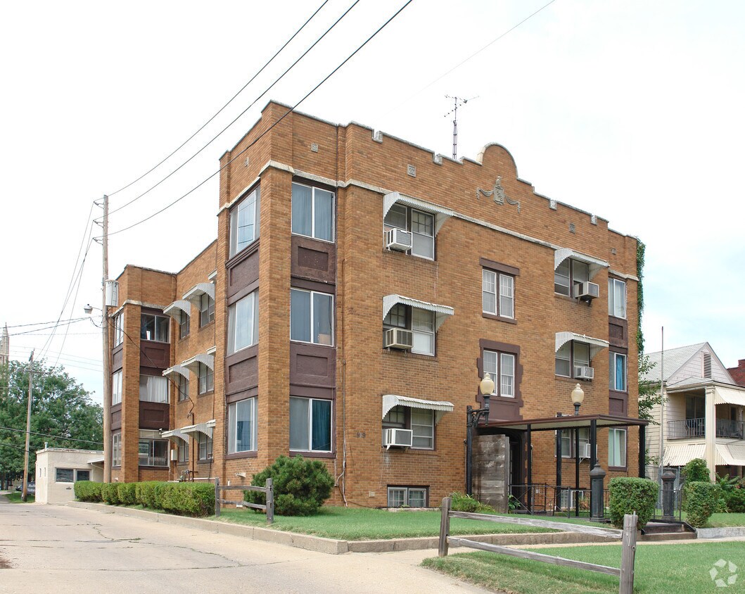 Foto principal - 919 SW Tyler St