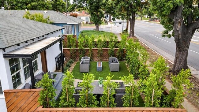 Building Photo - Charming 3bed 2bath