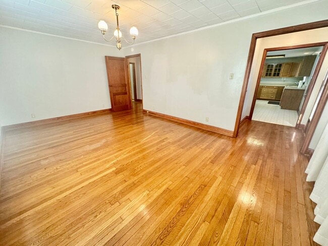 Foto del edificio - Farm House! Great Location....25 minutes from Huntsville!