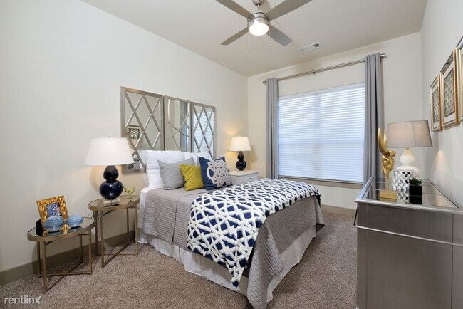 Building Photo - 1 br, 1 bath Apartment - 13513 Dulles Ave 624