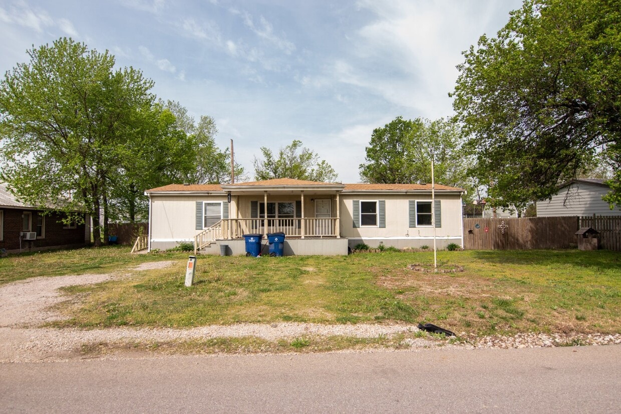 Primary Photo - "Spacious 4-Bedroom Mobile Home in South C...