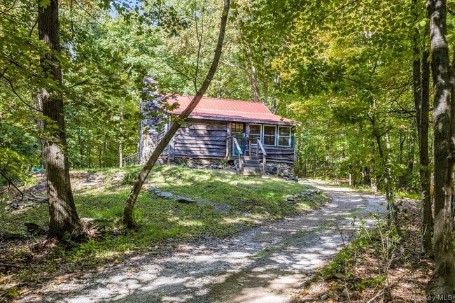 Building Photo - 23 Ramphal Dr