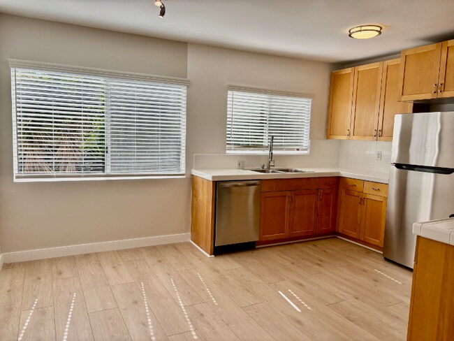 Foto del edificio - 812 Westmount Dr