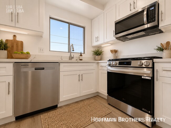 Foto del edificio - 6335 Whitsett Ave