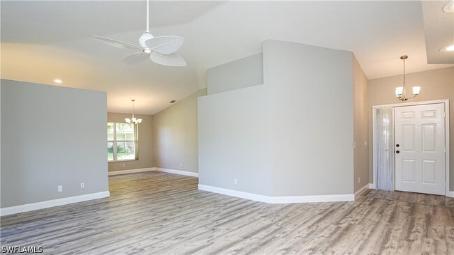 Foto del edificio - 402 Emerald Bay Cir