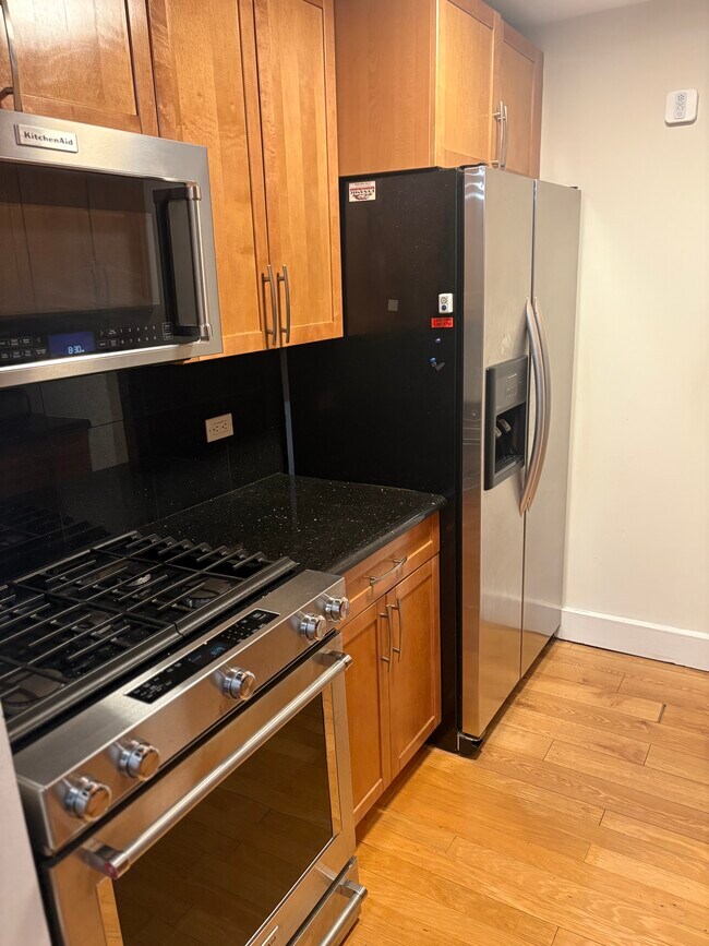 Cocina - 15218 Union Tpke