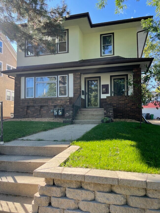 Building Photo - 4724 Lyndale Ave S