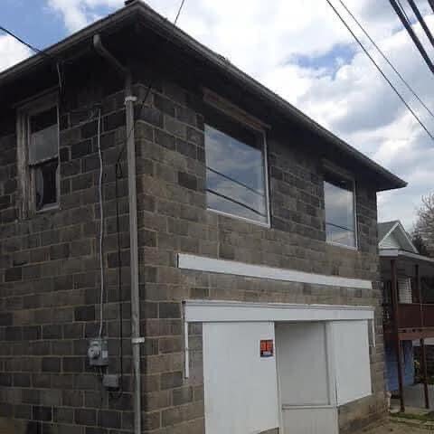 Primary Photo - 324 Main