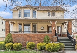 Building Photo - 2716 Van Alstyne St