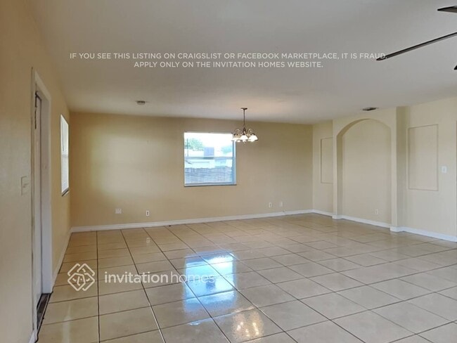 Foto del edificio - 823 NW 7th St